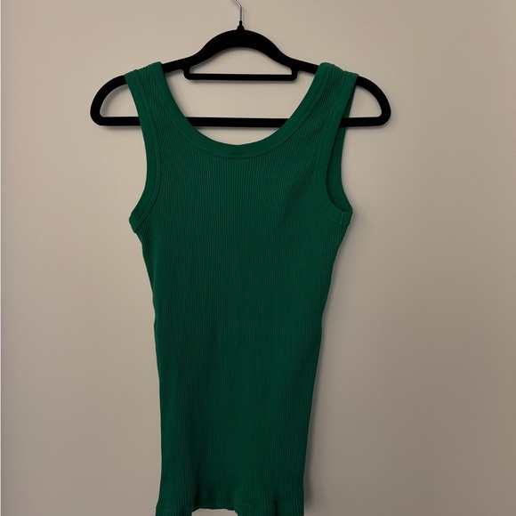 Uniqlo Green Ribbed Tank Top - Picture 4 of 4